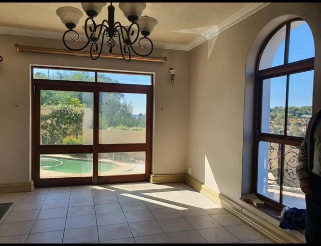 4 BEDROOM PROPERTY TO RENT IN WATERKLOOF RIDGE